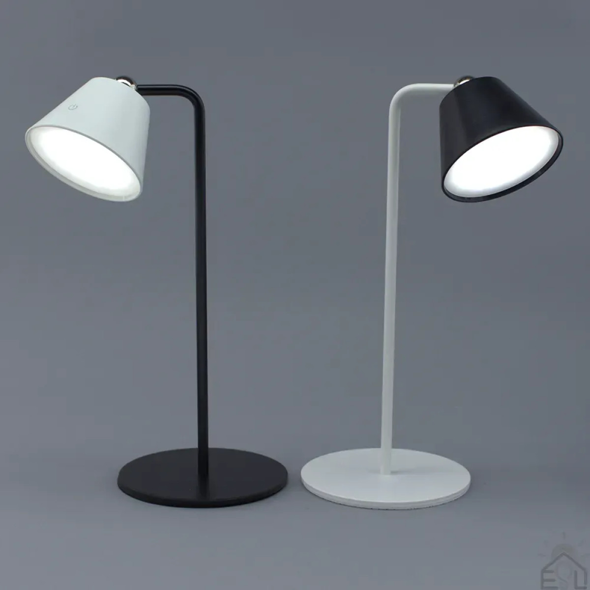 Лампа сенсорна світлодіодна LOKA 3 Вт з акумулятором 2000 mA 10444 ESLLSE