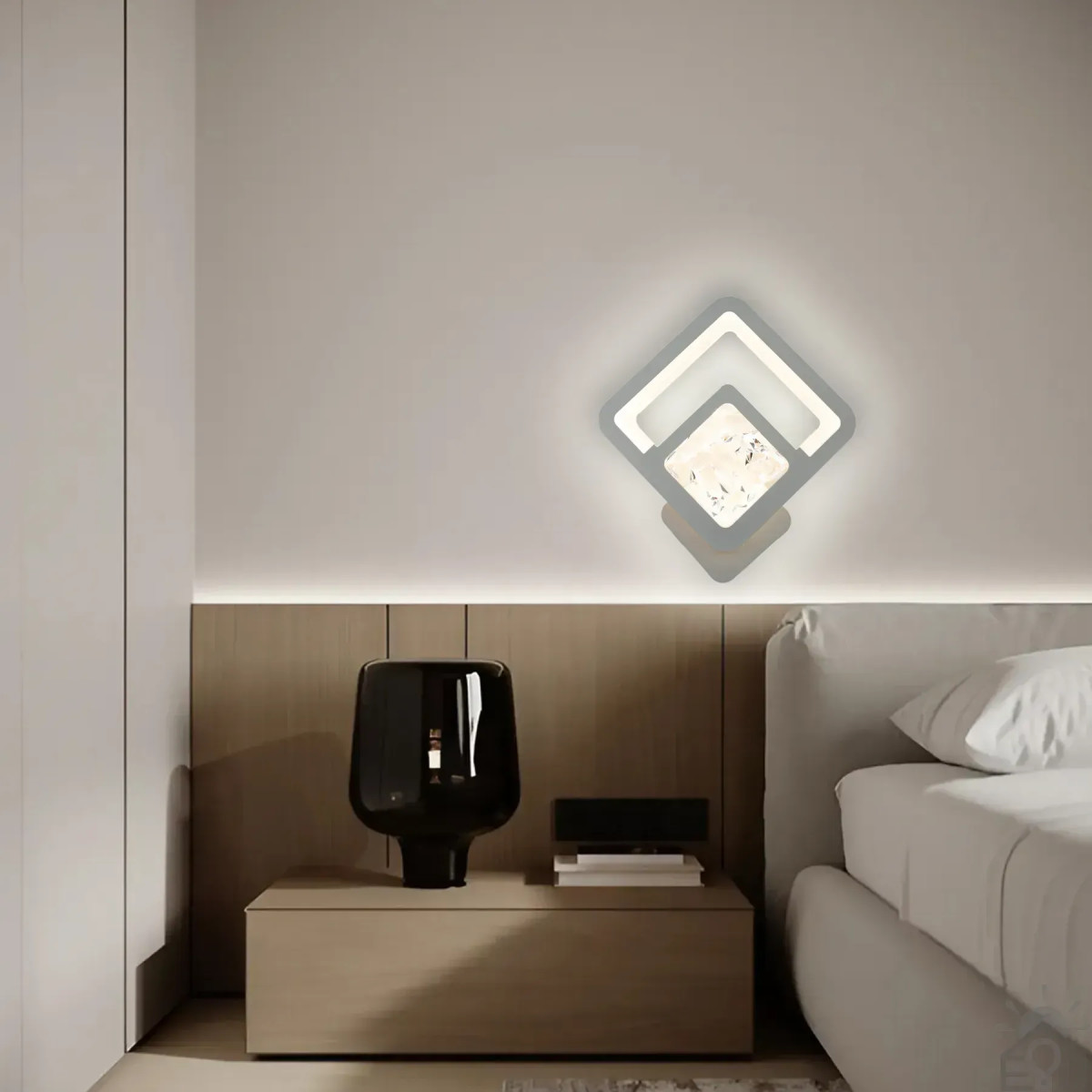 Керований cвітлодіодний світильник бра TETRA ICE 13 Вт S 288х252х46 мм 10583 ESLLSE