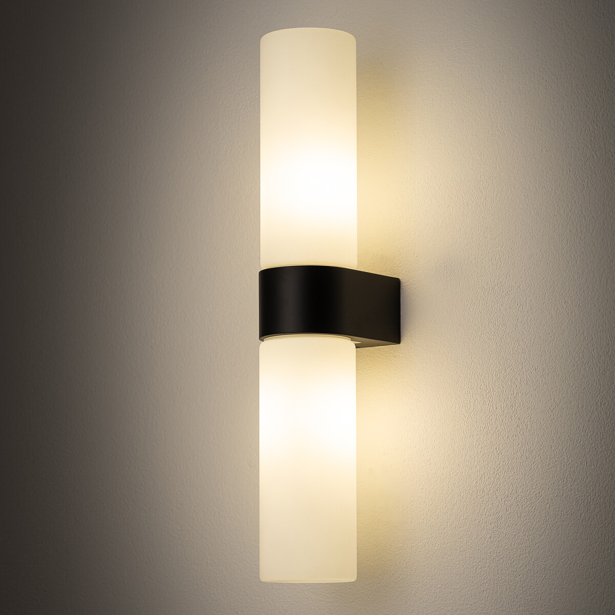 Бра для ванної NATALIE 10728 чорний 10728 модерн